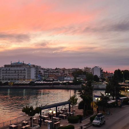 Debbie'S Διαμέρισμα Δίπλα Στο Νερό ! Chalkís エクステリア 写真
